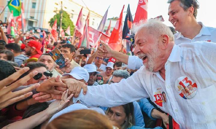 BTG/Nexus: Lula se isola no 1º turno e empata com Flávio no 2º turno