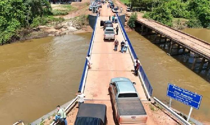 Prefeitura de Rolim de Moura inaugura ponte de concreto na Linha 200, km 4, lado norte