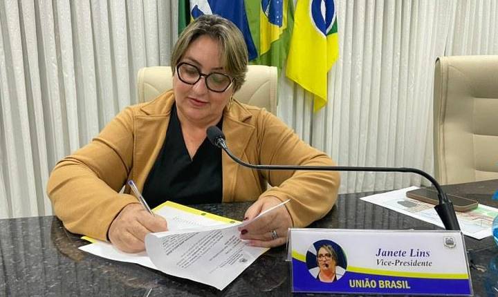 Vereadora faz acusações na tribuna e Câmara rejeita pedido de direito de resposta