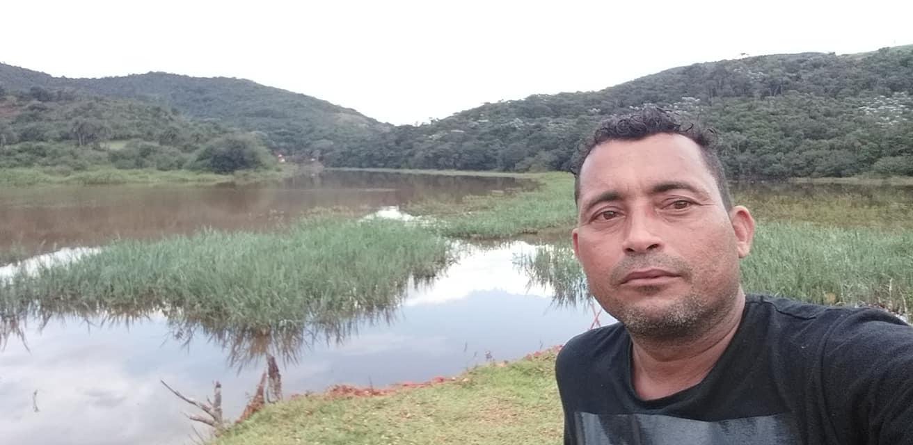 Morre aos 47 anos o escultor Messias Alves em Rolim de Moura