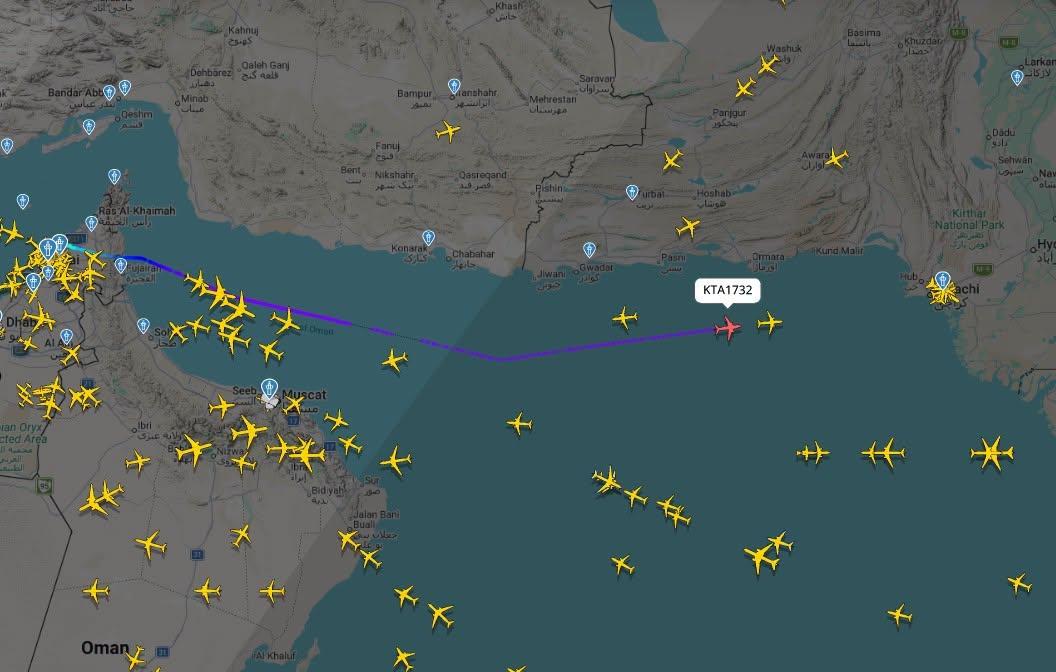 Boeing 737 desaparece do radar perto de Karachi, no Paquistão; dados de radar indicam que aeronave caiu no mar