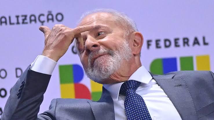 Bondades de Lula superam R$ 280 bilhões e se aproximam de pacote de Bolsonaro
