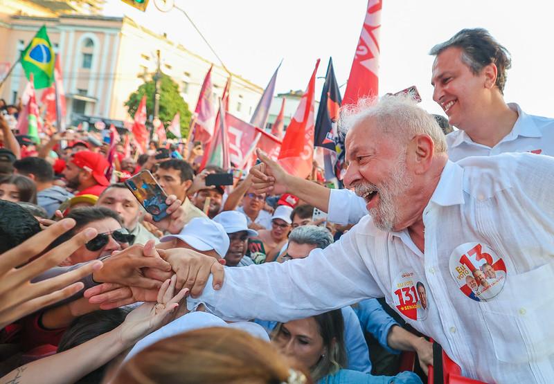 BTG/Nexus: Lula se isola no 1º turno e empata com Flávio no 2º turno
