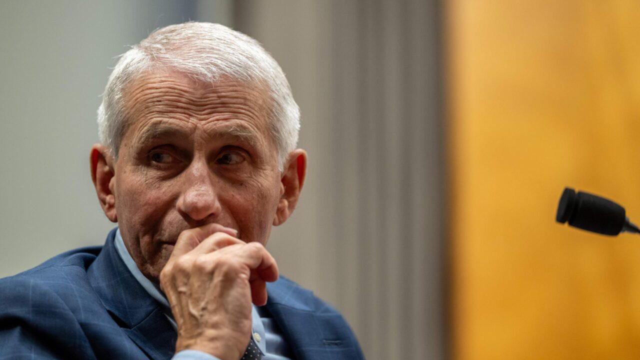 Comitê do Senado aprova responsabilização de Fauci por desacato ao Congresso
