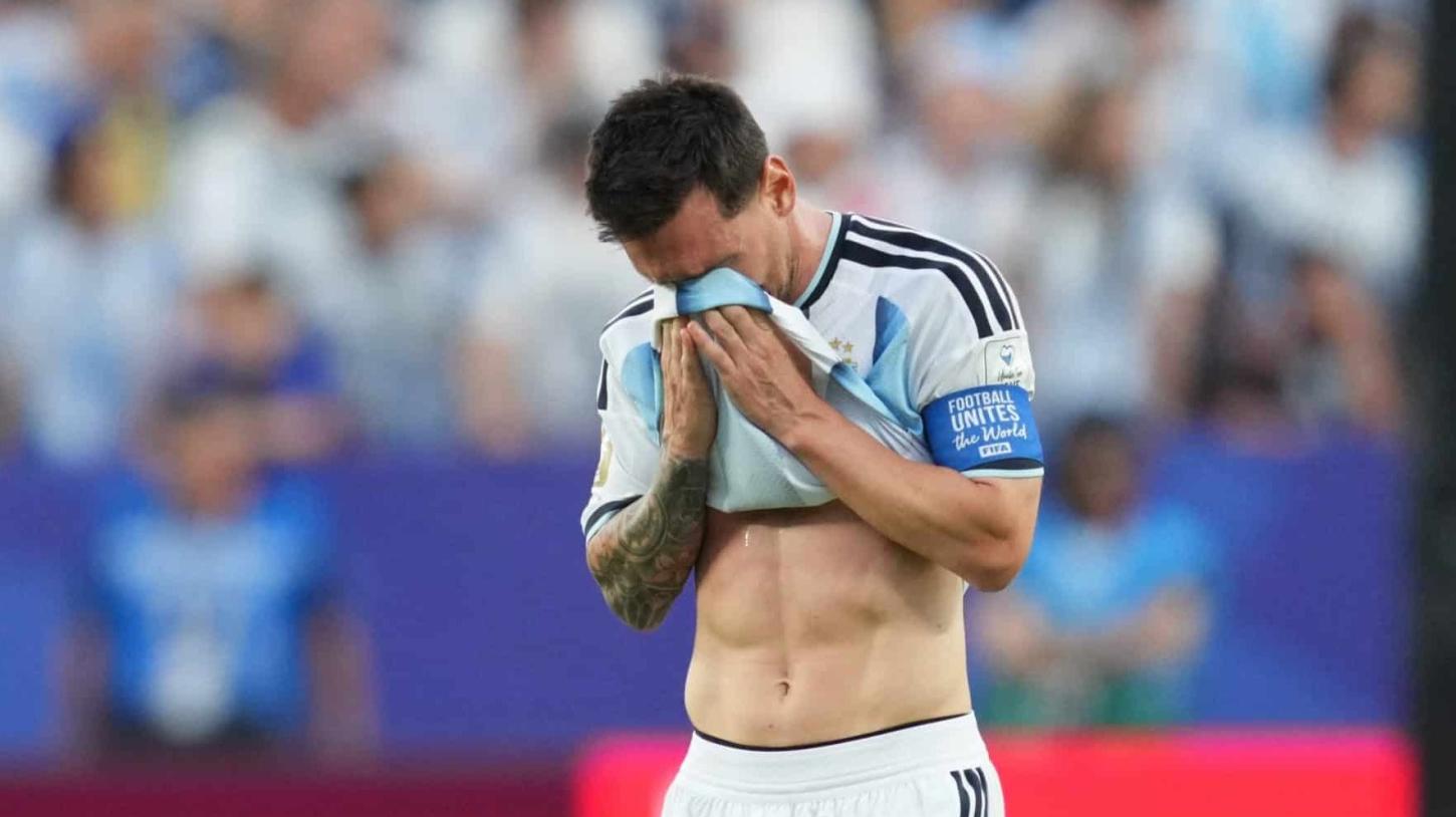 Messi anuncia aposentadoria definitiva da seleção da Argentina