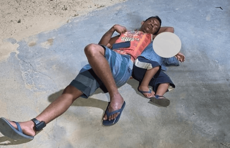 Homem é encontrado dormindo em calçada com criança de 2 anos em Ji-Paraná