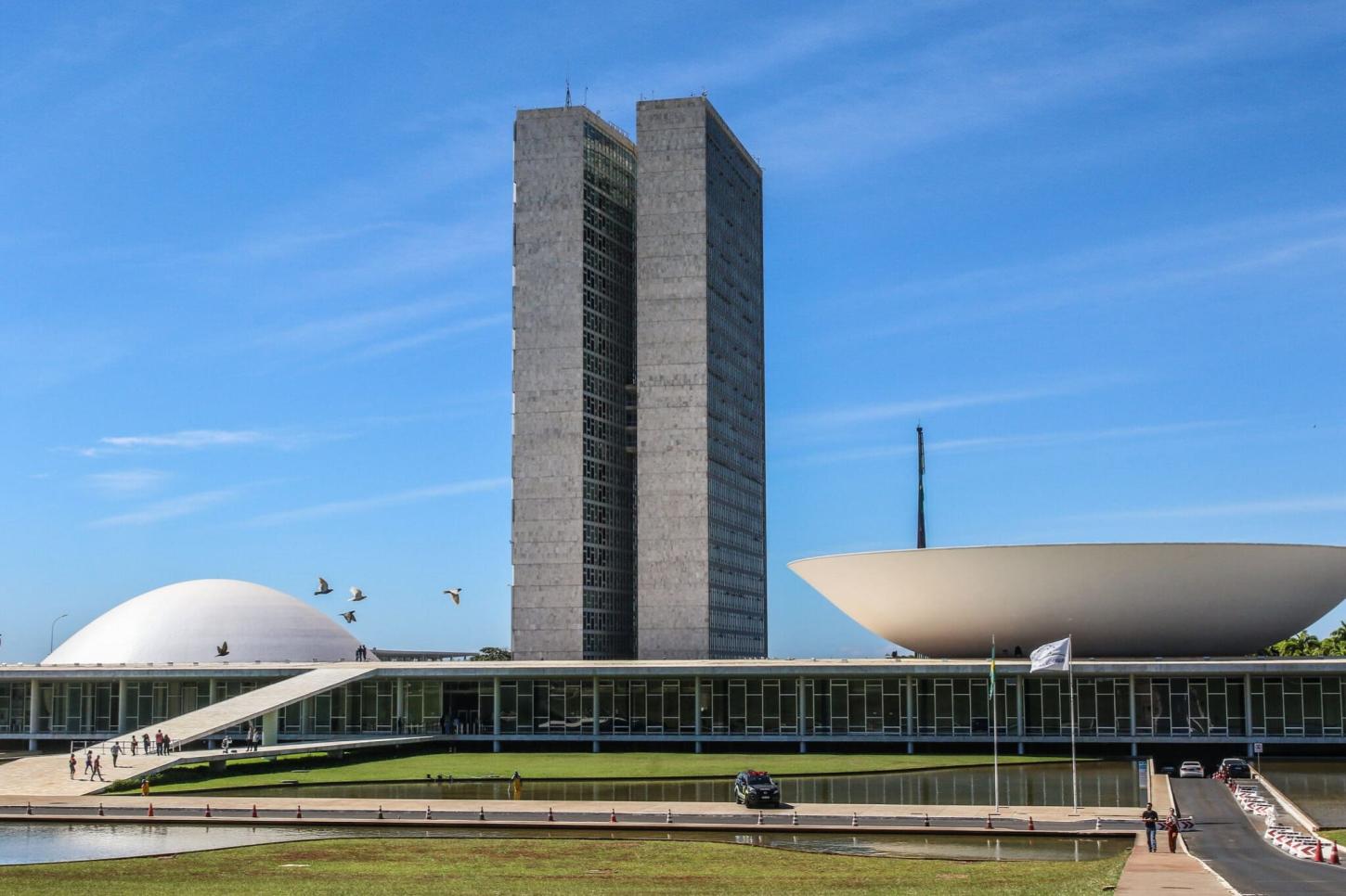 O que acontece se o presidente eleito não tomar posse no prazo